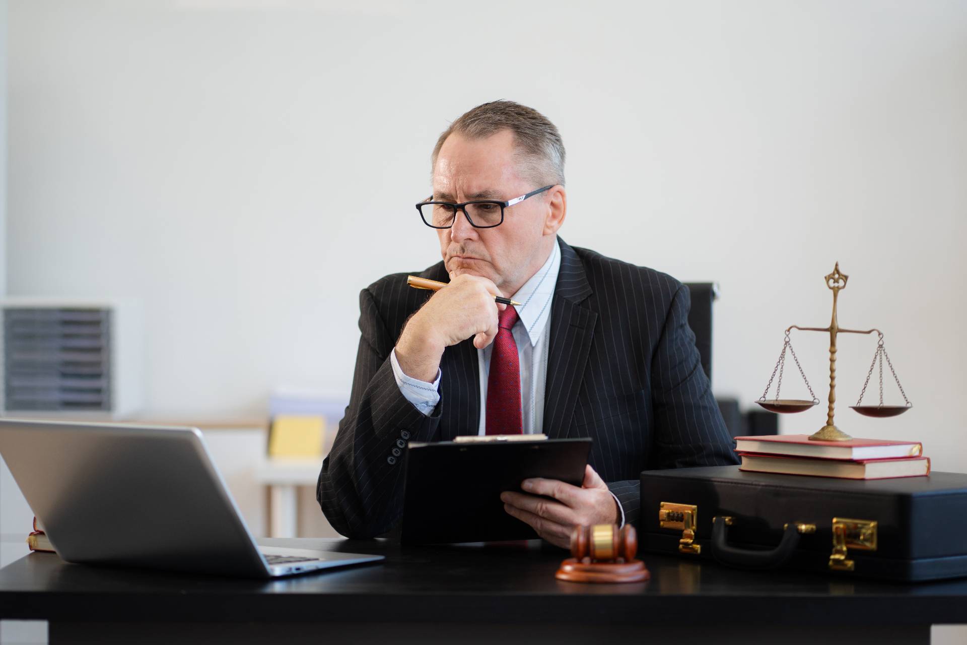 ¿Cuándo una empresa está obligada a tener revisoría fiscal en Colombia?